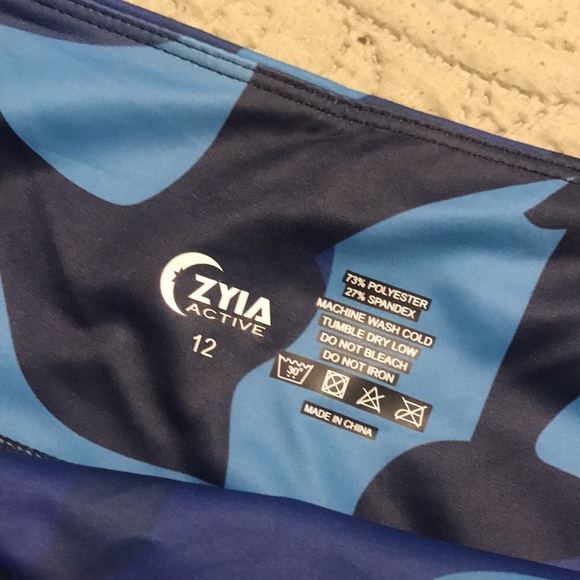 ZYIA Blue Camo Light n Tights, 28” Full-Length, Mesh Inlays, High Compression - Picture 4 of 8